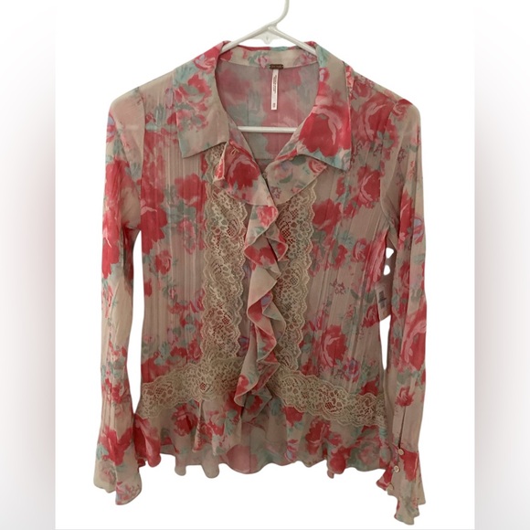 Free People Bad at Love Floral Lace Blouse NWT - Picture 3 of 9
